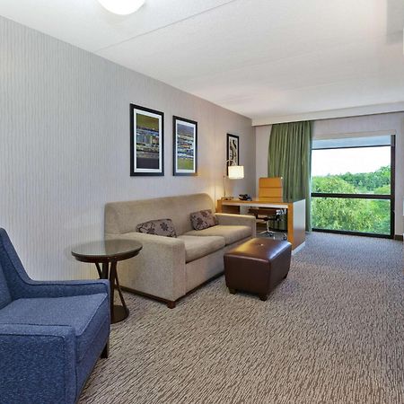 Hotel Auburn Hills Ngoại thất bức ảnh