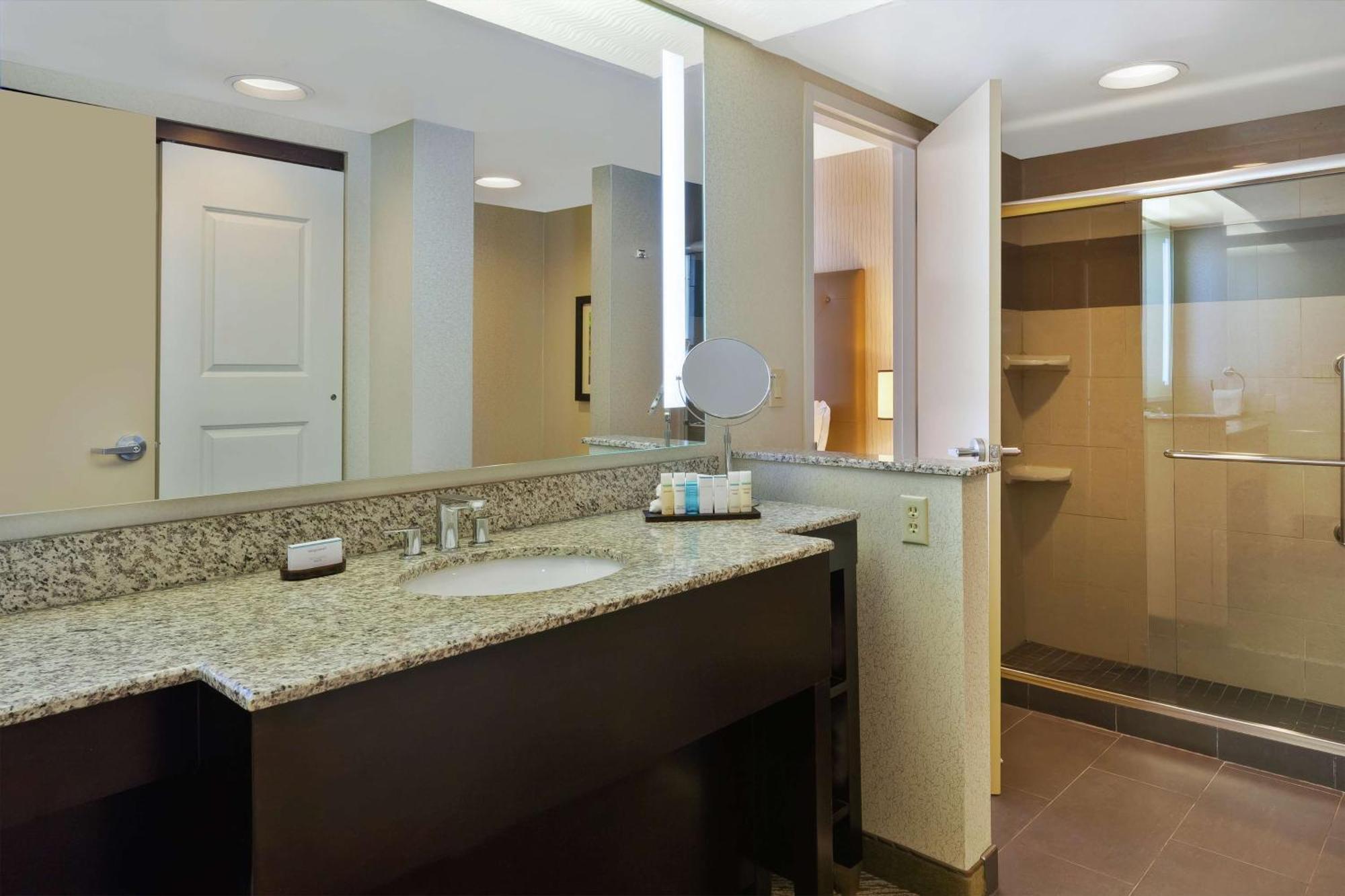 Hotel Auburn Hills Ngoại thất bức ảnh
