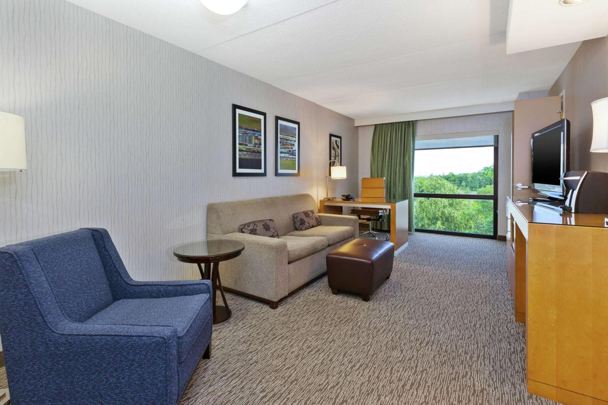 Hotel Auburn Hills Ngoại thất bức ảnh